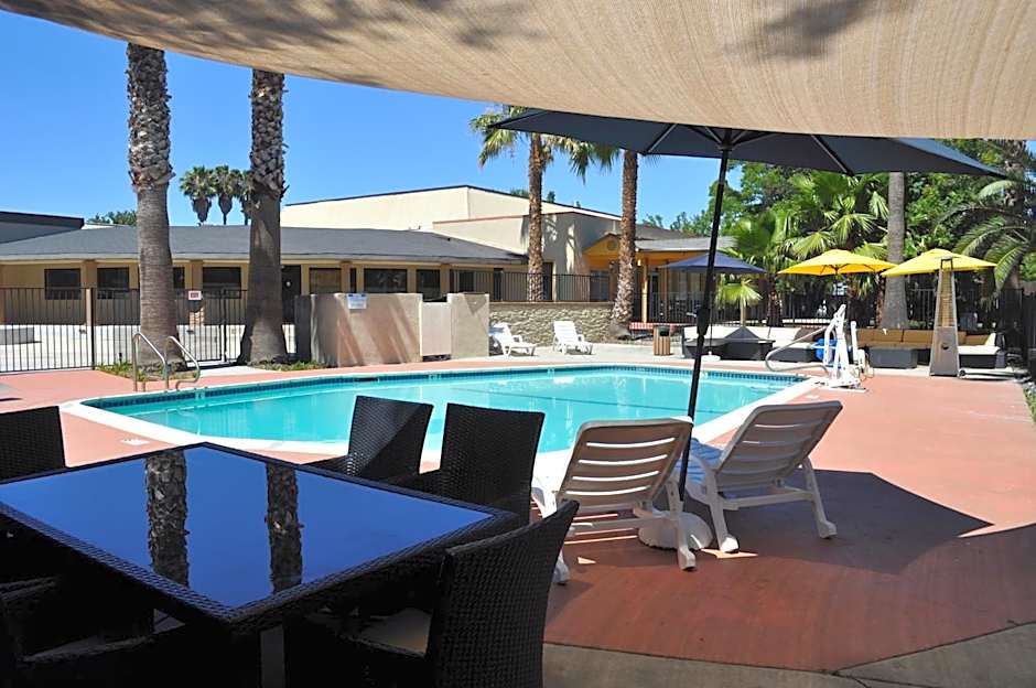 Prodigy Hotel, a Days Inn by Wyndham