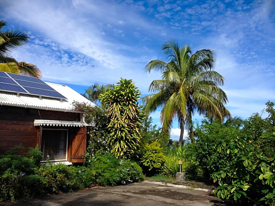 Saint Leu - Chambre 3 épis avec PDJ piscine en pleine nature vue mer - Bardzour
