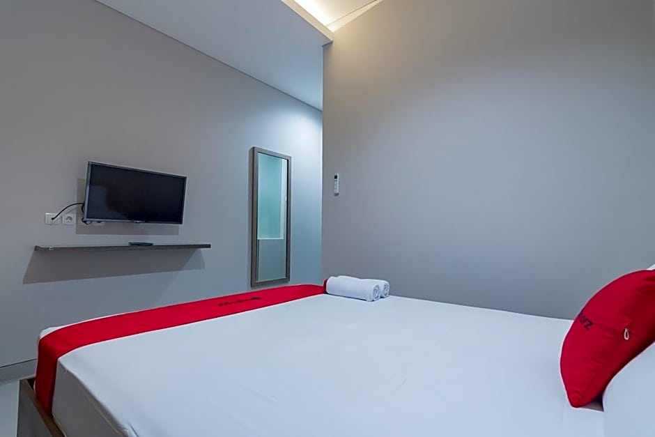 RedDoorz Plus @ Cirebon City Center