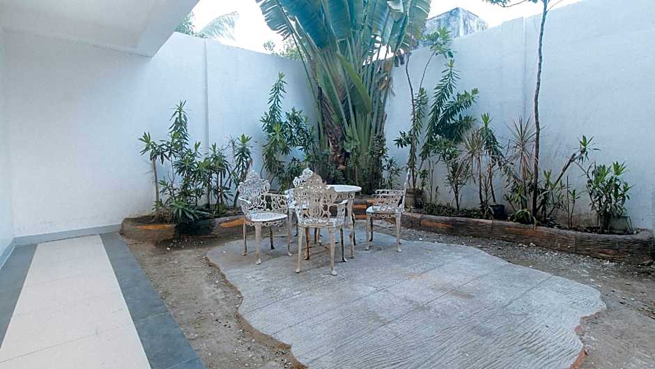 RedDoorz @ EBM One Building