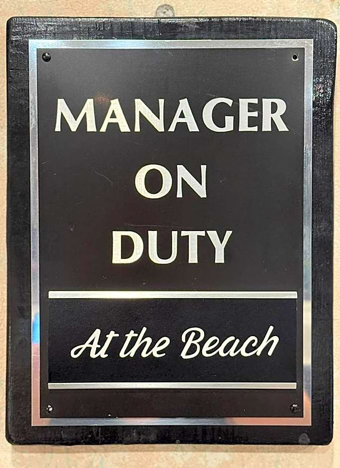 Hole Inn the Wall Hotel - Fort Walton Beach - Sunset Plaza - near Beaches & Hurlburt
