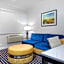 Best Western Plus Palm Court Hotel
