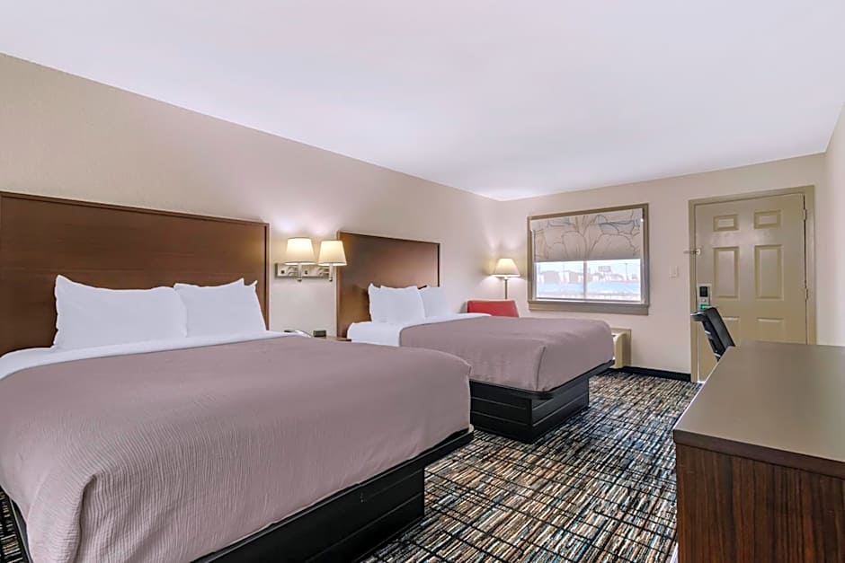 Quality Inn & Suites I-10 Near Fiesta Texas
