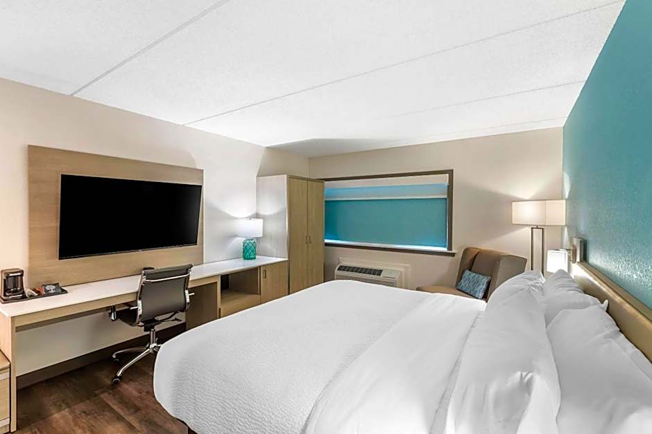 The Harborview on Lake Michigan, an Ascend Collection Hotel