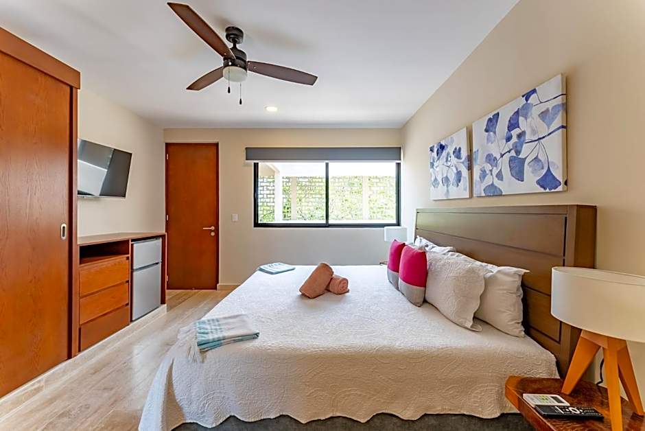 Luxury Apt Gym Jacuzzi WIFI Starlink