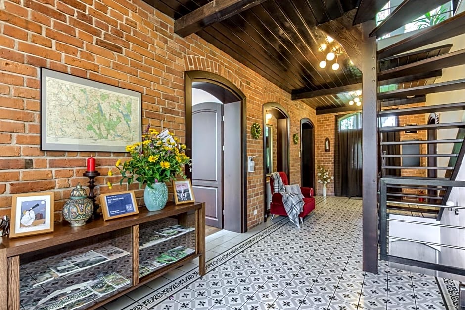 Stara Szkola Trzcin 20