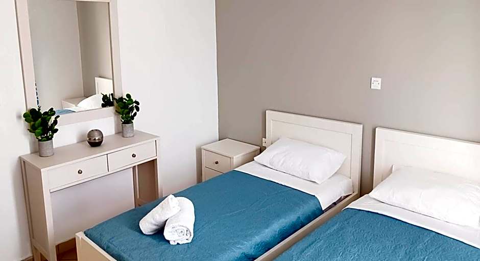 JP Pool & Apartments