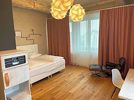 Large King Suite
