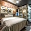 La Suite Hotel