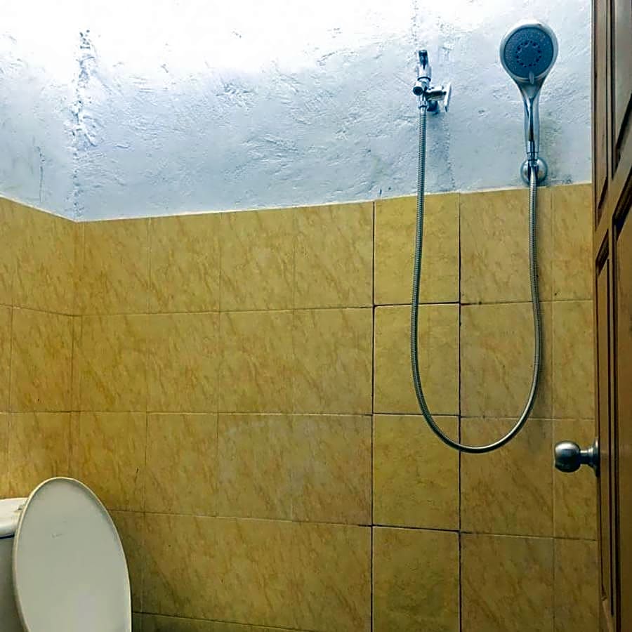 RedDoorz Syariah at Hotel Baruga Bonerate Selayar