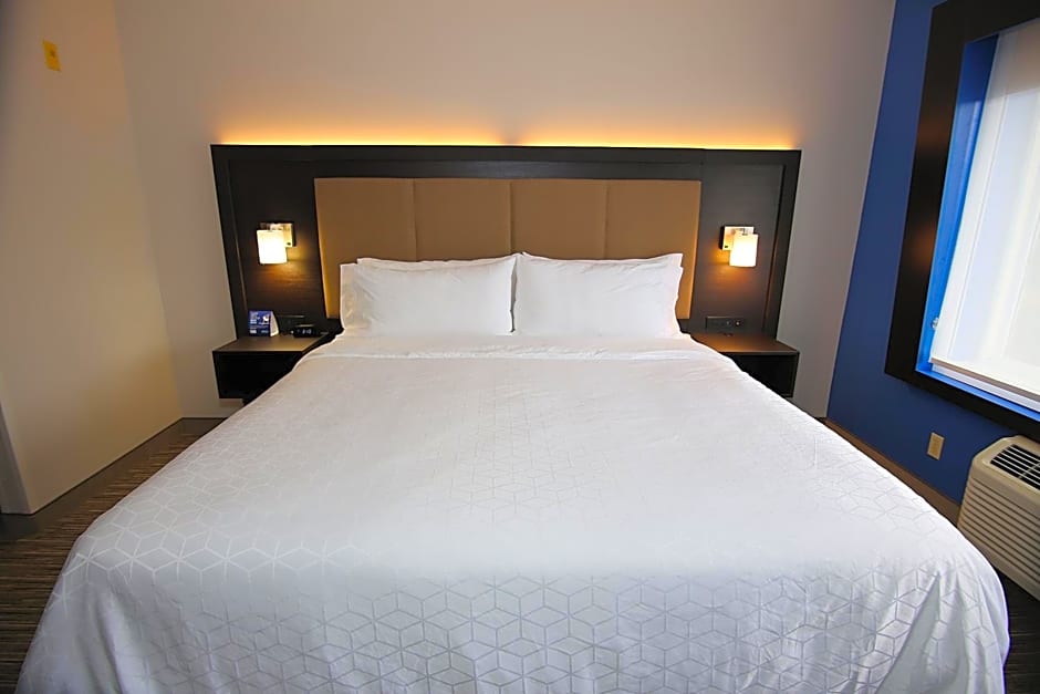 Holiday Inn Express Hotel & Suites Ashland, an IHG Hotel
