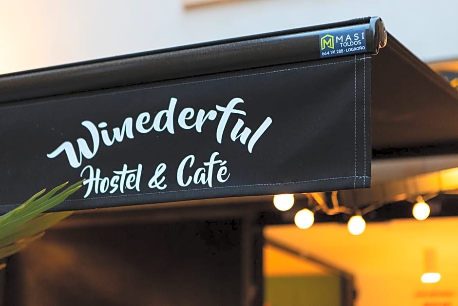 Winederful Hostel & Café