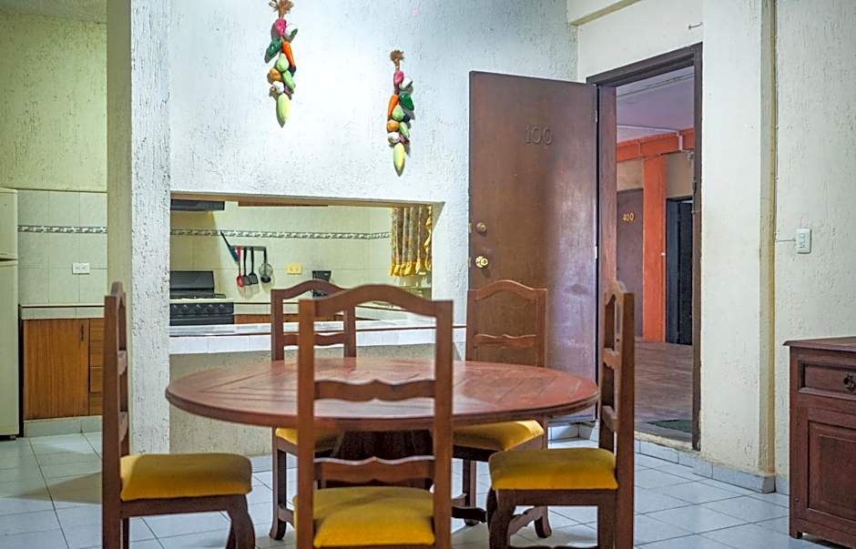 Suites del Sol Hotel & Apartments