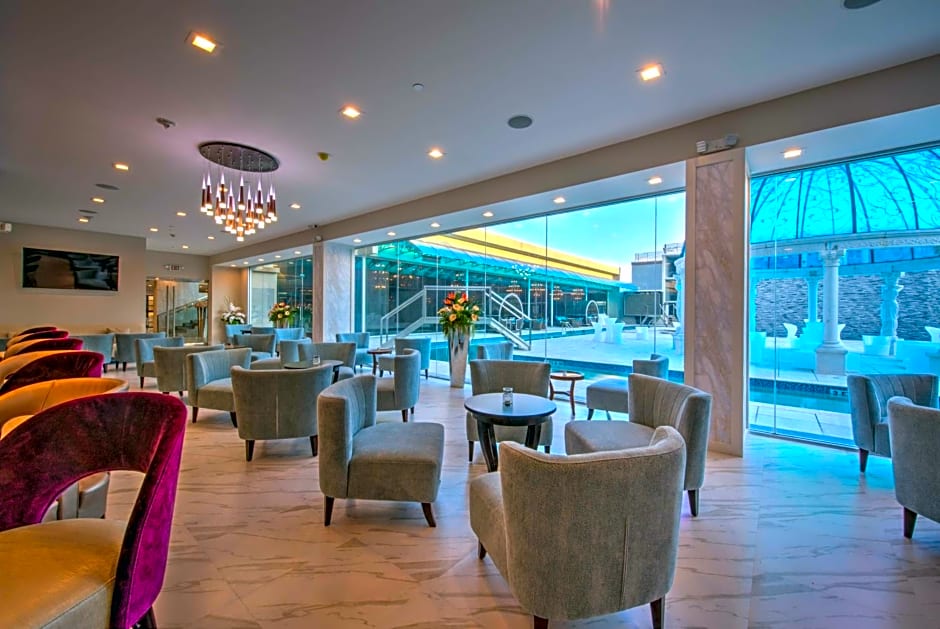 DoubleTree by Hilton Houston Brookhollow