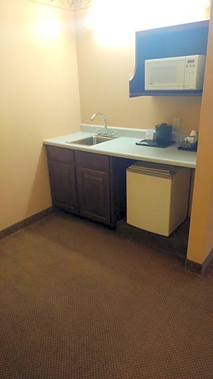 Country Inn & Suites by Radisson, Waterloo, IA