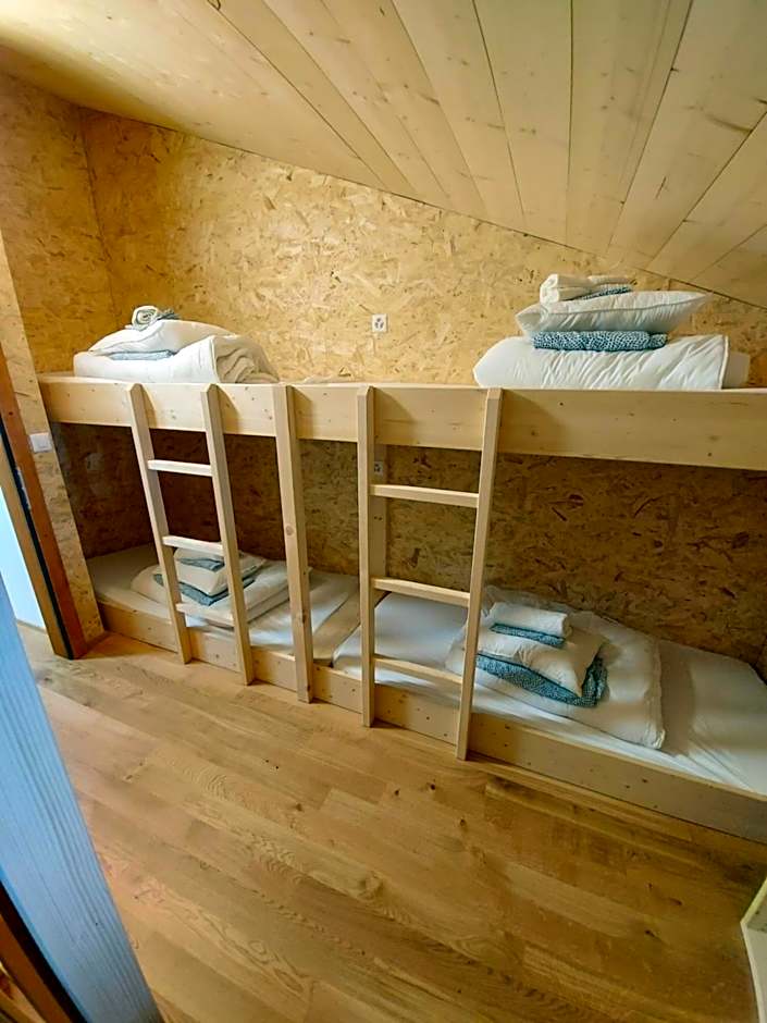 Cabane Bella-Tola