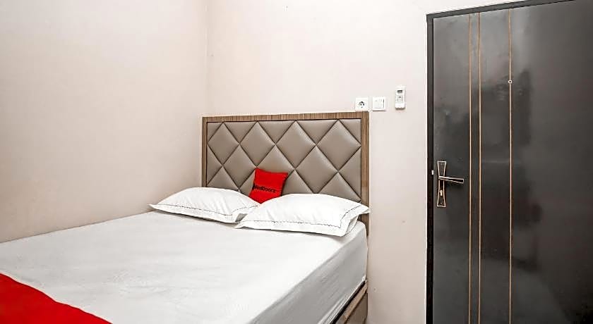 RedDoorz near Taman Bekapai 3 Balikpapan