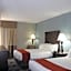 Holiday Inn Express Forsyth By IHG