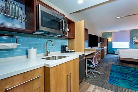 2 Queen Beds Studio Suite