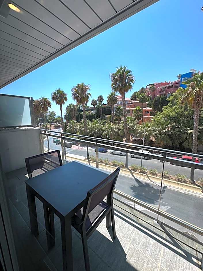 ArtPlatinum SUITES&APARTMENTS