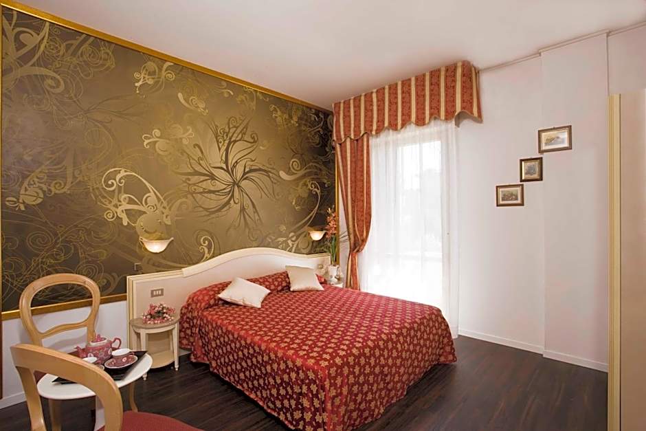 Photo 1 of 4 of Junior Suite