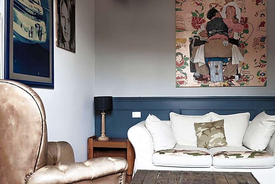 Soprarno Suites