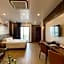 Zen Riverside Hotel n Residences