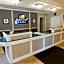 Days Inn & Suites by Wyndham Arlington Heights