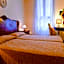 Hotel Henry