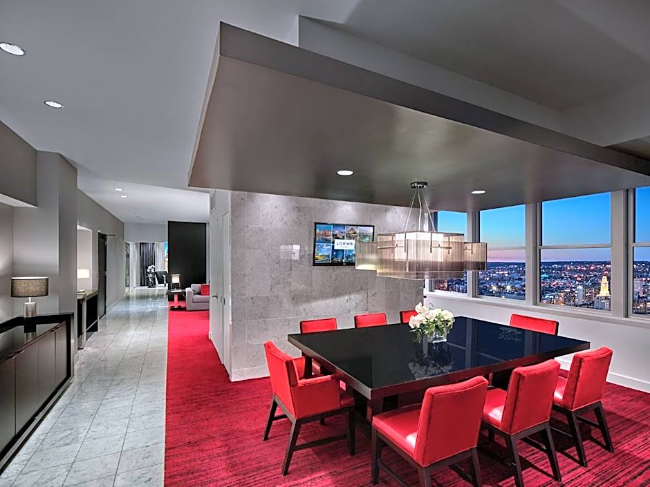 Loews Philadelphia Hotel