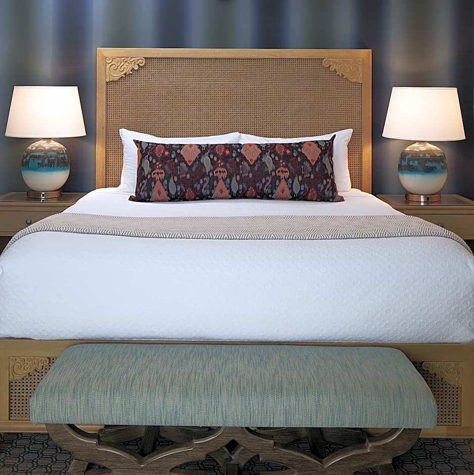Spyglass Inn