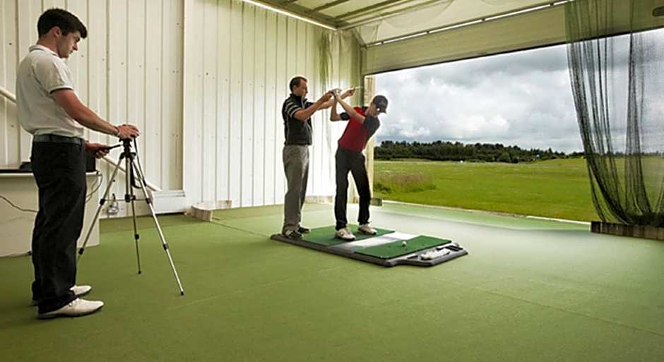 The Essex Golf & Country Club Hotel