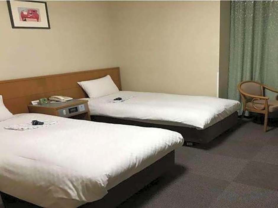 Pearl Hotel Ota