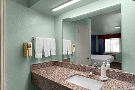Double Room - Non-Smoking