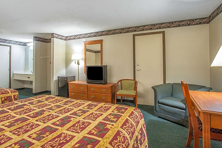 Rodeway Inn Bedford