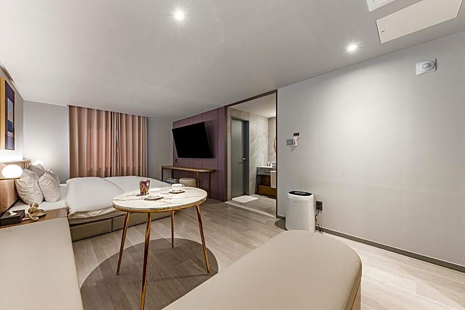 Brown Dot Hotel Cheonan Buldang