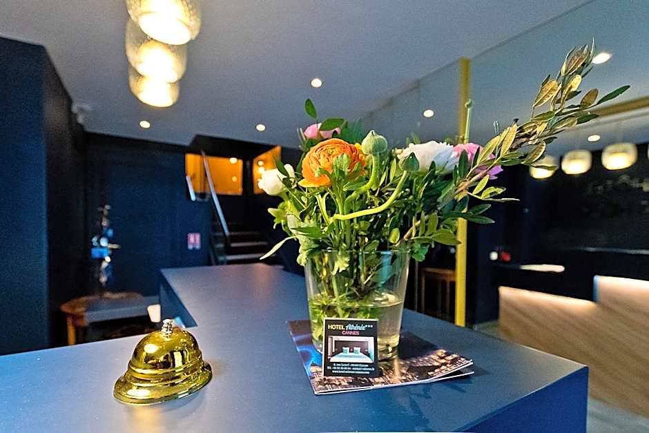 ATH hôtel Athénée