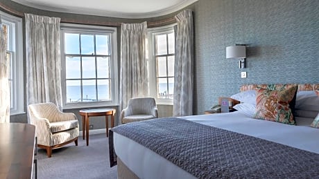 Double or Twin Room with Sea View