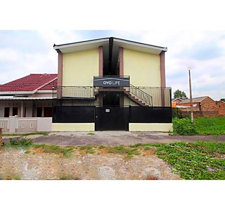 OYO Life 2273 Pratama Homestay