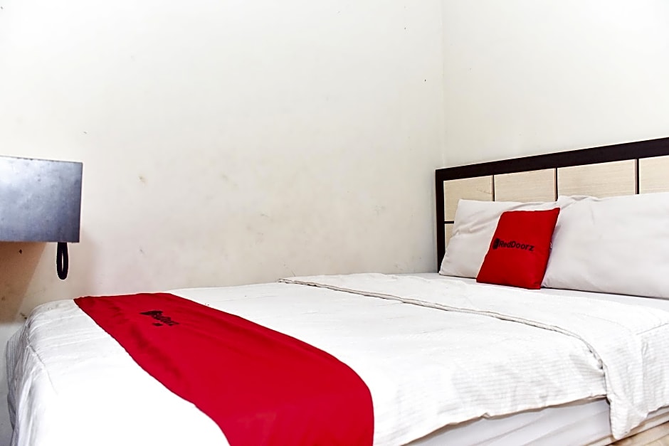 RedDoorz near Universitas Muhammadiyah Makassar