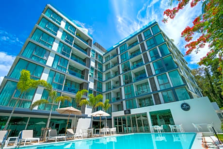 Oceanstone by Holy Cow, 2-BR, 90 m2, pool view