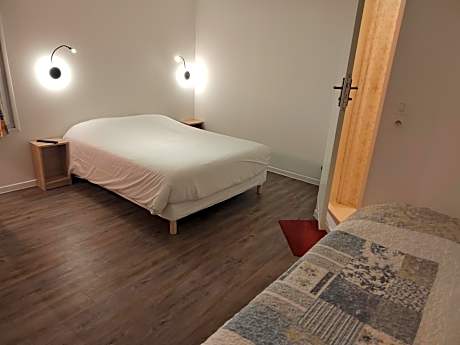 Triple Room with Shower