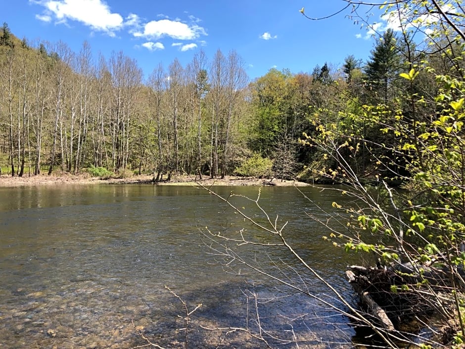 The Lodge at West River