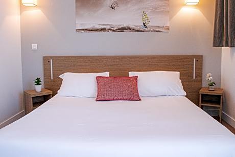 1 Queen Bed, Nonsmoking, Upgrade