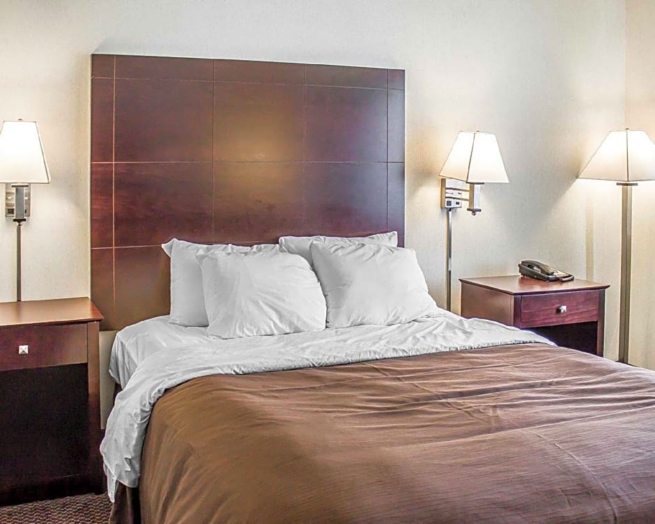 Quality Inn & Suites Sturgeon Bay