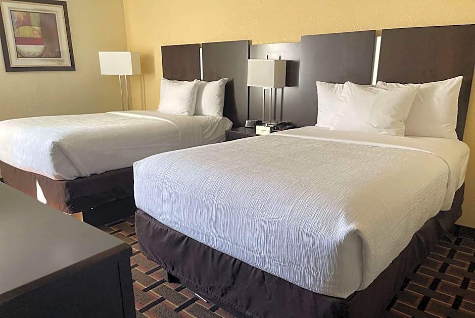 Baymont by Wyndham Scranton Dunmore