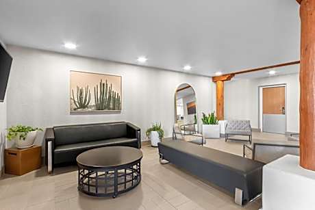 Red Lion Inn & Suites Goodyear - West Phoenix