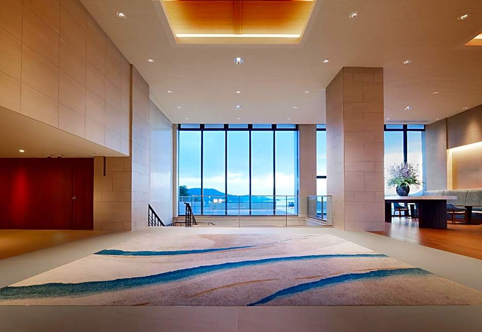 Toba Hotel International