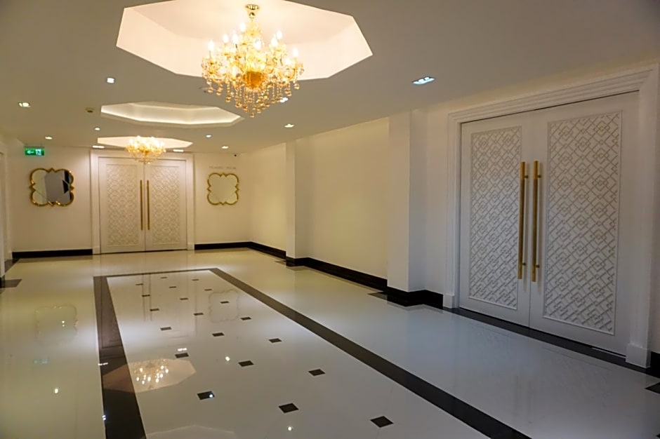 TARIS ART HOTEL PHRAE