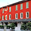 Logis hotel Aux Berges de l'Aveyron